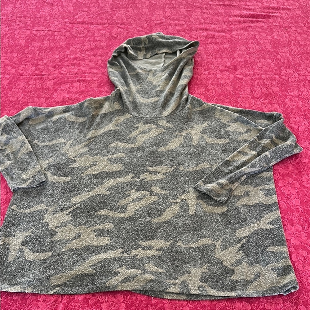 ENTI Evereve Large Camouflage Hooded Sweater soft distressed hoodie top l/s
